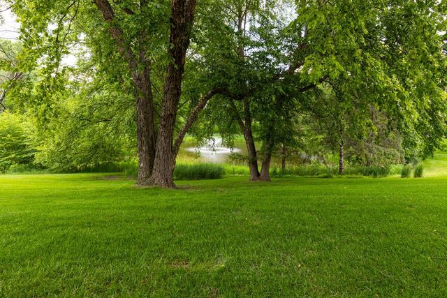 9974 Old Wagon Trail, Eden Prairie, MN 55347