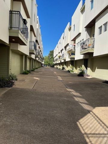 4700 Austin, Houston, TX 77004