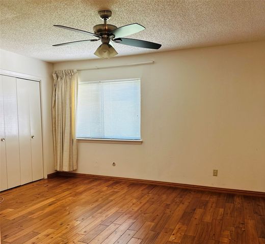 6 Collins Court, Richardson, TX 75081