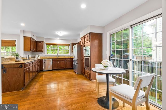8329 MARKETREE CIR, Montgomery Village, MD 20886
