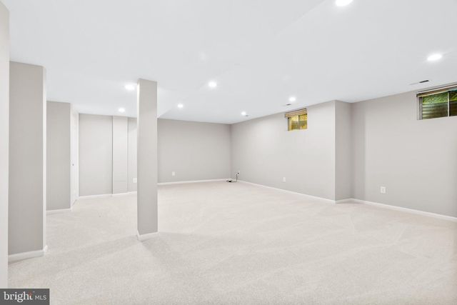 8329 MARKETREE CIR, Montgomery Village, MD 20886