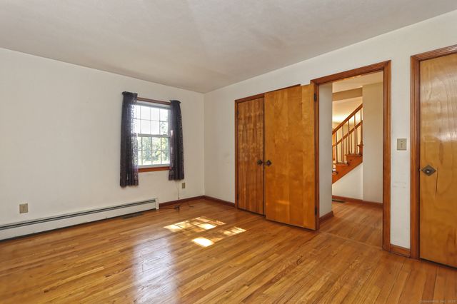 1350 Mount Carmel Avenue, Hamden, CT 06518