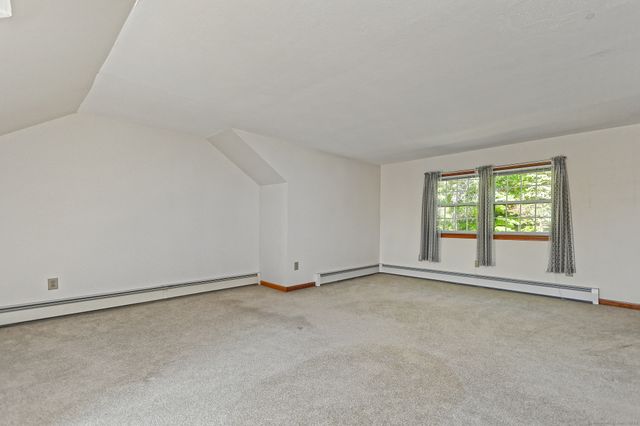 1350 Mount Carmel Avenue, Hamden, CT 06518