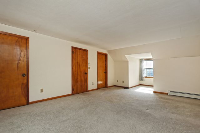 1350 Mount Carmel Avenue, Hamden, CT 06518