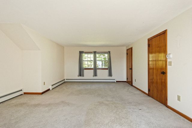 1350 Mount Carmel Avenue, Hamden, CT 06518