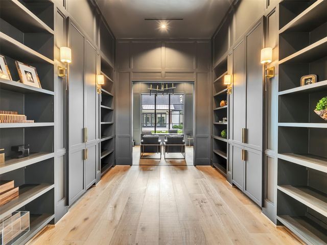 2520 San Miguel Drive, Friendswood, TX 77546