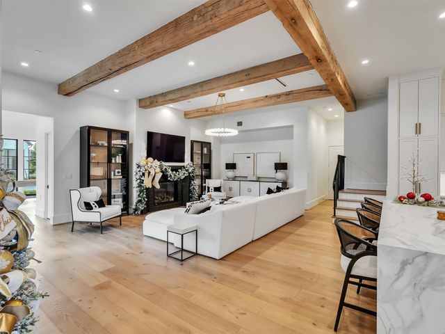 2520 San Miguel Drive, Friendswood, TX 77546
