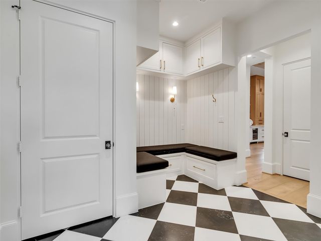 2520 San Miguel Drive, Friendswood, TX 77546