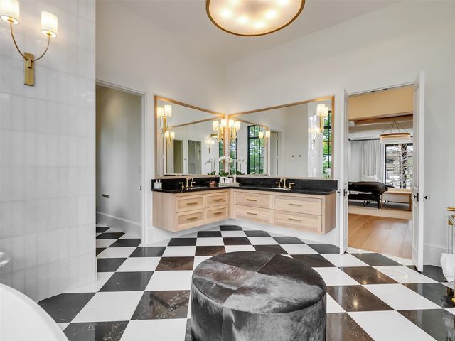 2520 San Miguel Drive, Friendswood, TX 77546