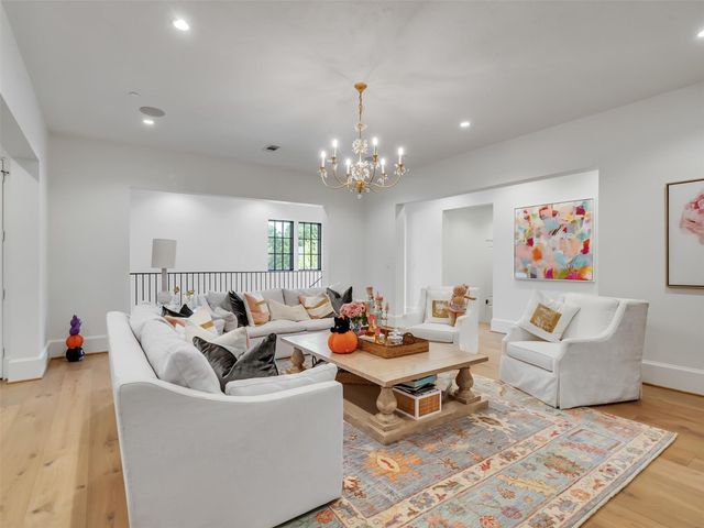 2520 San Miguel Drive, Friendswood, TX 77546