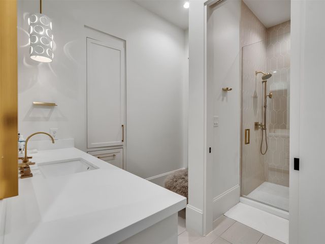 2520 San Miguel Drive, Friendswood, TX 77546
