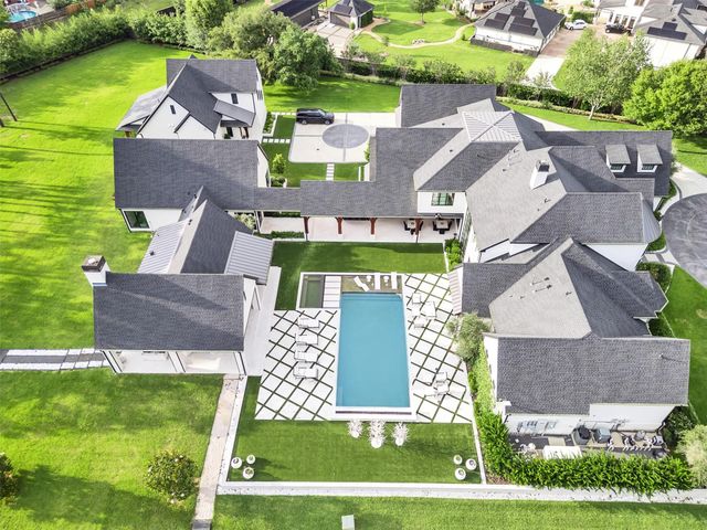 2520 San Miguel Drive, Friendswood, TX 77546