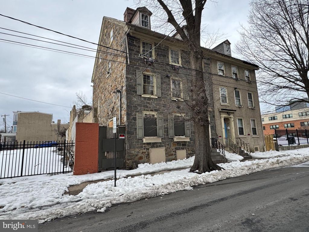 701 N WEST ST, Wilmington, DE 19801