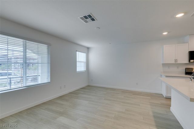 945 Jigglypuff Place, Henderson, NV 89011