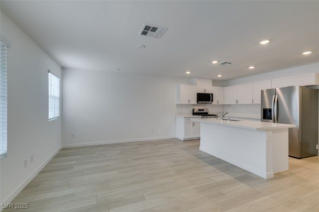 945 Jigglypuff Place, Henderson, NV 89011