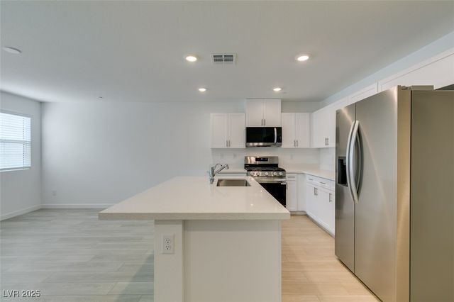 945 Jigglypuff Place, Henderson, NV 89011