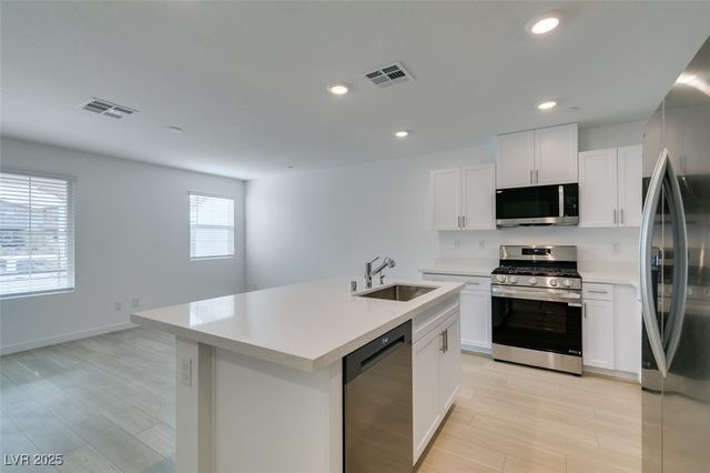 945 Jigglypuff Place, Henderson, NV 89011