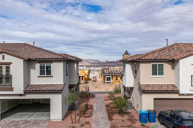 945 Jigglypuff Place, Henderson, NV 89011