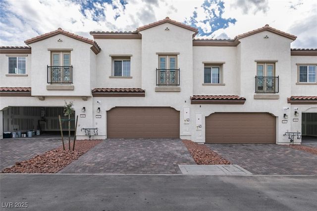 945 Jigglypuff Place, Henderson, NV 89011