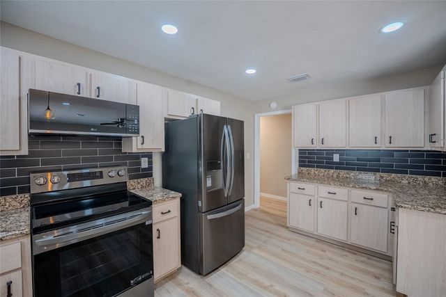 3609 SE 33RD COURT, Ocala, FL 34471