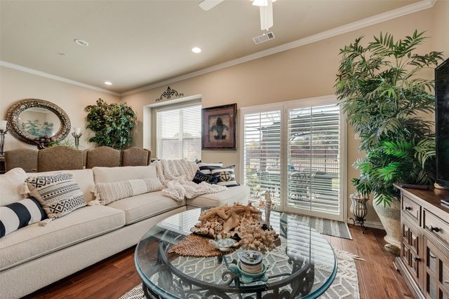 1217 Summerset Lane, Burleson, TX 76028