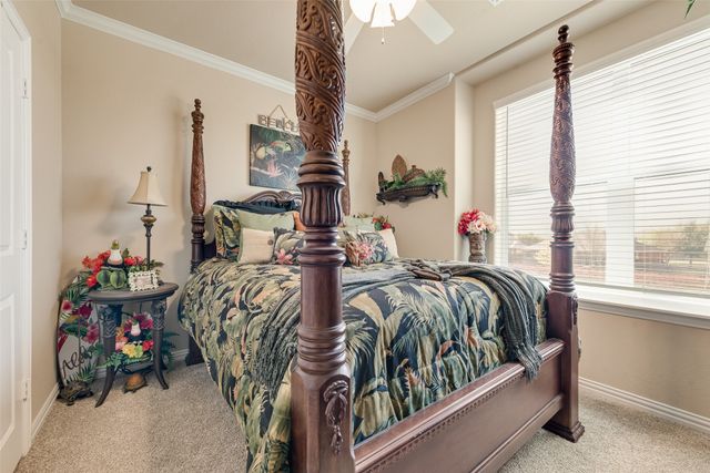 1217 Summerset Lane, Burleson, TX 76028