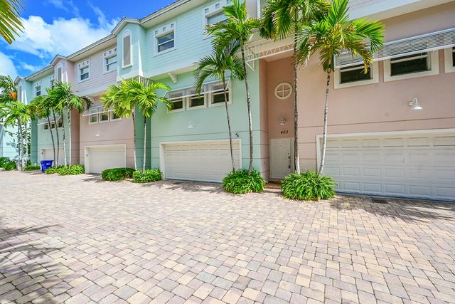 453 NE 1ST Street, Pompano Beach, FL 33060