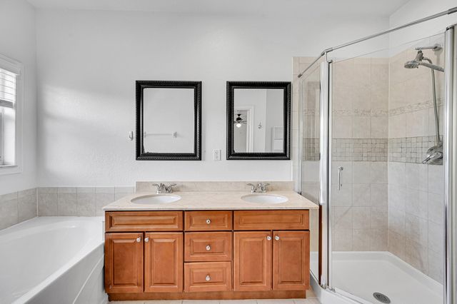453 NE 1ST Street, Pompano Beach, FL 33060