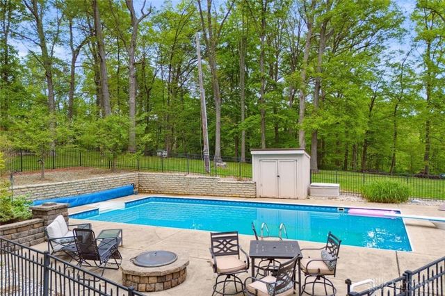 106 Newkirk Drive, Hillsboro, OH 45133