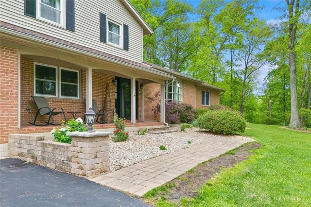 106 Newkirk Drive, Hillsboro, OH 45133