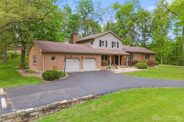 106 Newkirk Drive, Hillsboro, OH 45133