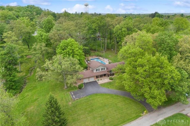 106 Newkirk Drive, Hillsboro, OH 45133