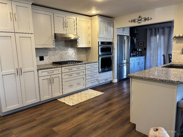 106 Newkirk Drive, Hillsboro, OH 45133