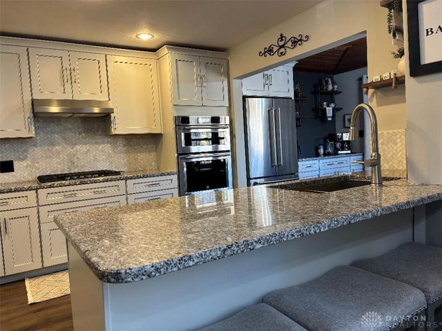 106 Newkirk Drive, Hillsboro, OH 45133