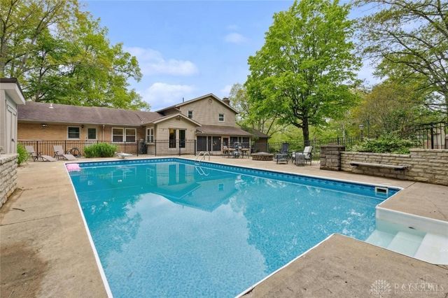 106 Newkirk Drive, Hillsboro, OH 45133