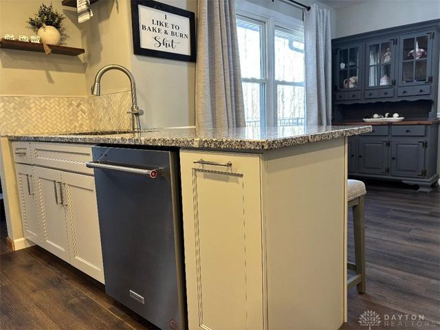 106 Newkirk Drive, Hillsboro, OH 45133