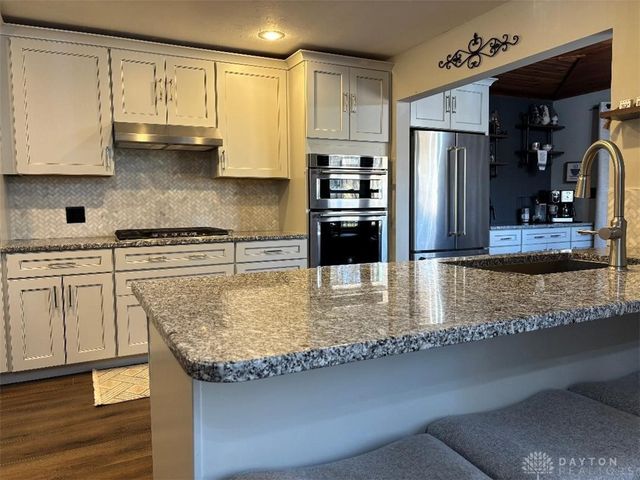 106 Newkirk Drive, Hillsboro, OH 45133