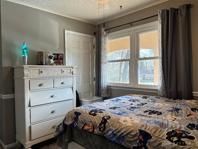 106 Newkirk Drive, Hillsboro, OH 45133