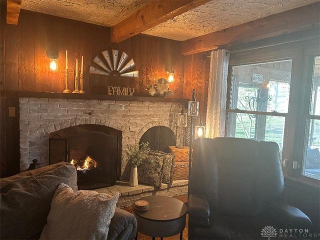 106 Newkirk Drive, Hillsboro, OH 45133