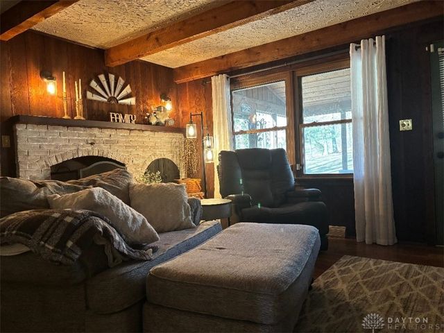 106 Newkirk Drive, Hillsboro, OH 45133