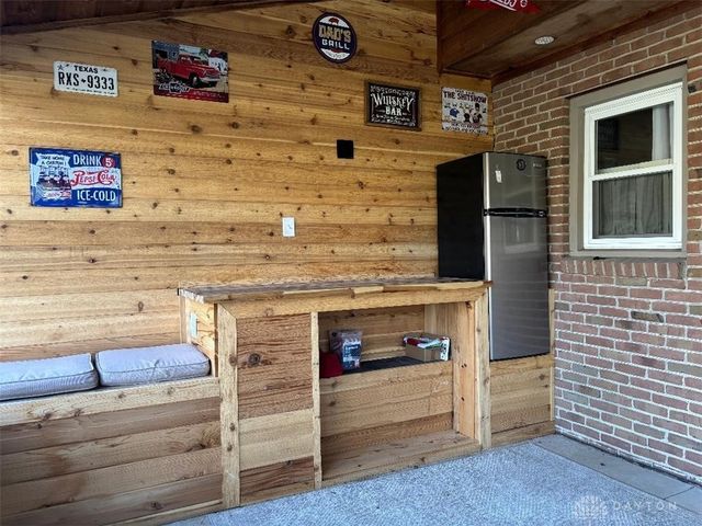 106 Newkirk Drive, Hillsboro, OH 45133