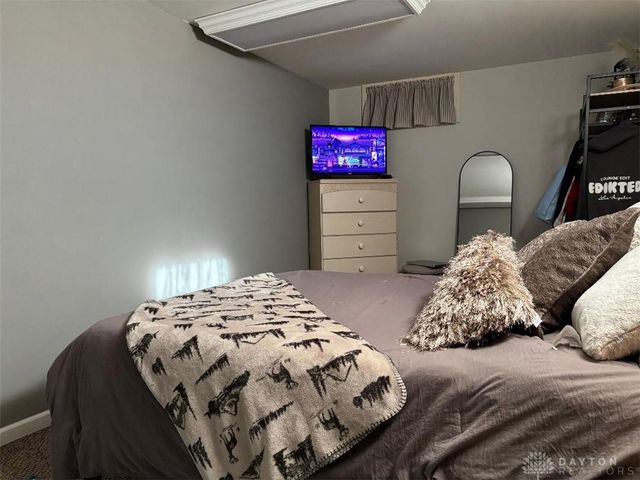 106 Newkirk Drive, Hillsboro, OH 45133