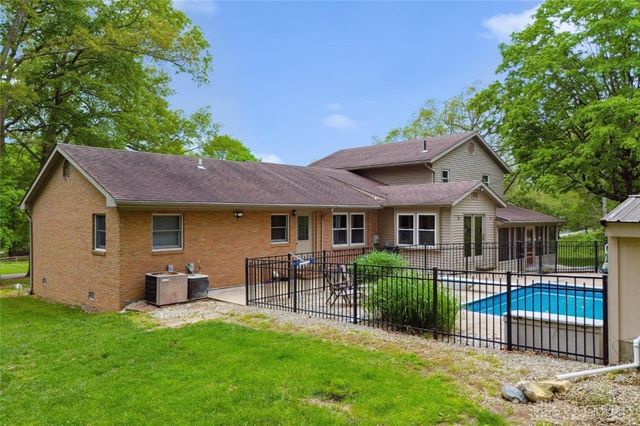 106 Newkirk Drive, Hillsboro, OH 45133