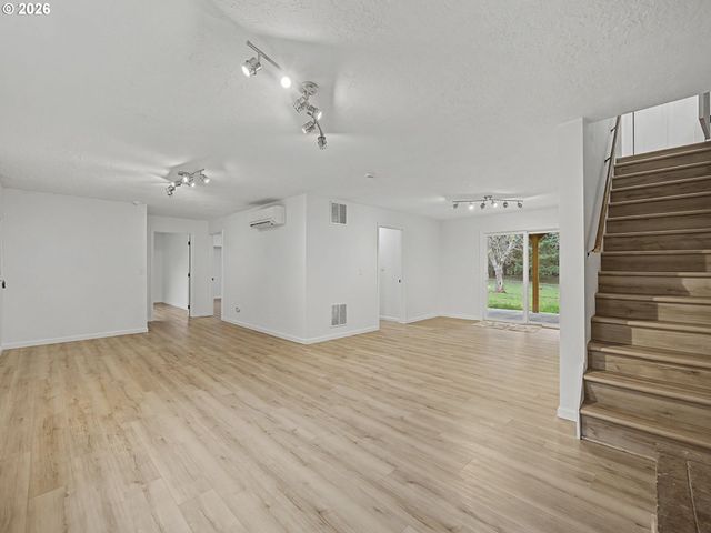 23851 S DAY HILL Rd, Estacada, OR 97023