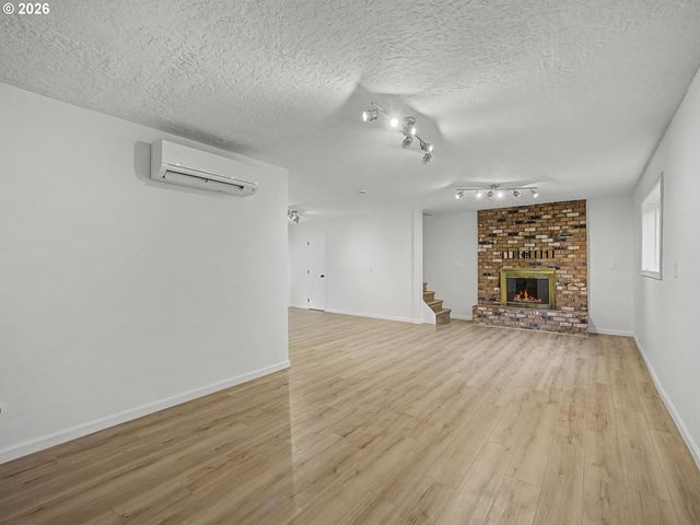 23851 S DAY HILL Rd, Estacada, OR 97023