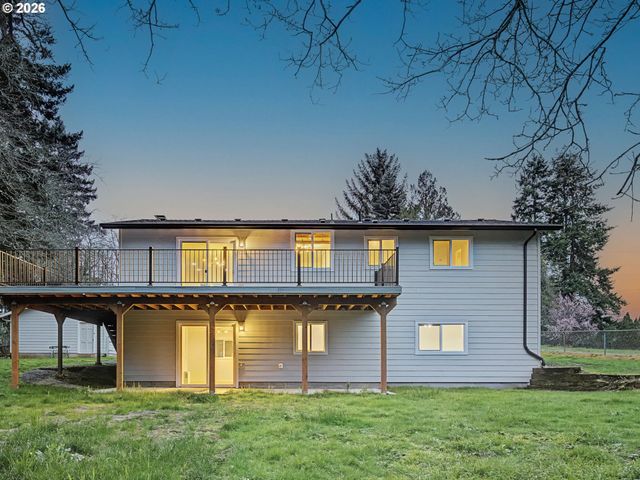 23851 S DAY HILL Rd, Estacada, OR 97023