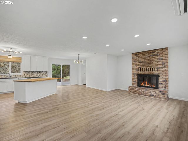 23851 S DAY HILL Rd, Estacada, OR 97023