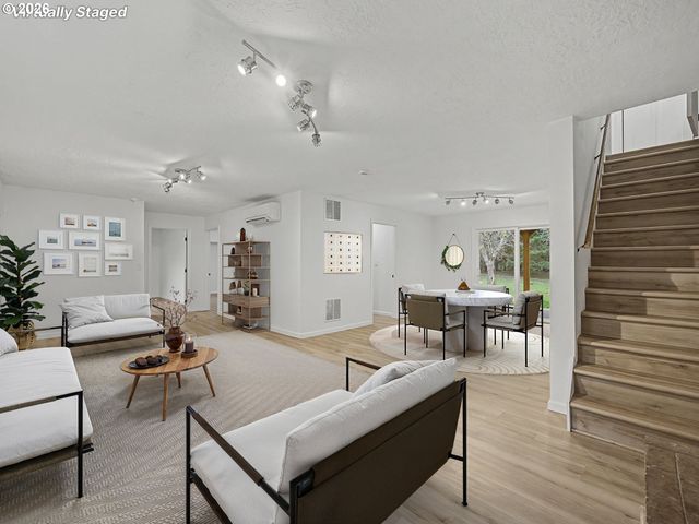 23851 S DAY HILL Rd, Estacada, OR 97023