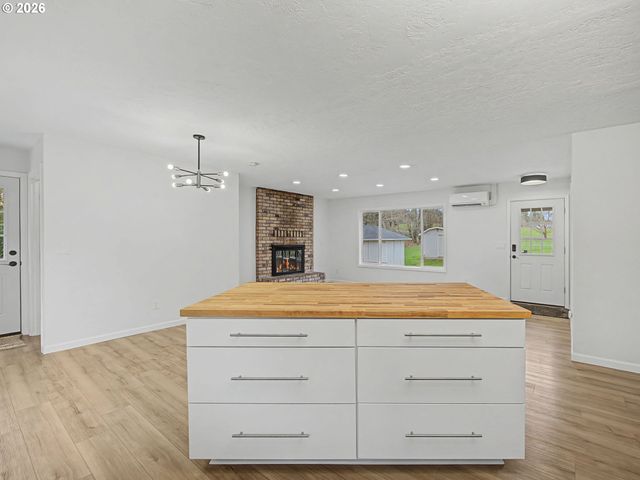 23851 S DAY HILL Rd, Estacada, OR 97023