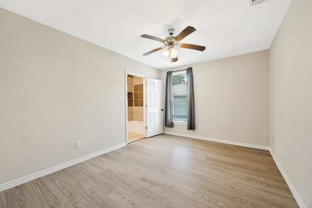 213 N Holly Avenue, Sherman, TX 75092